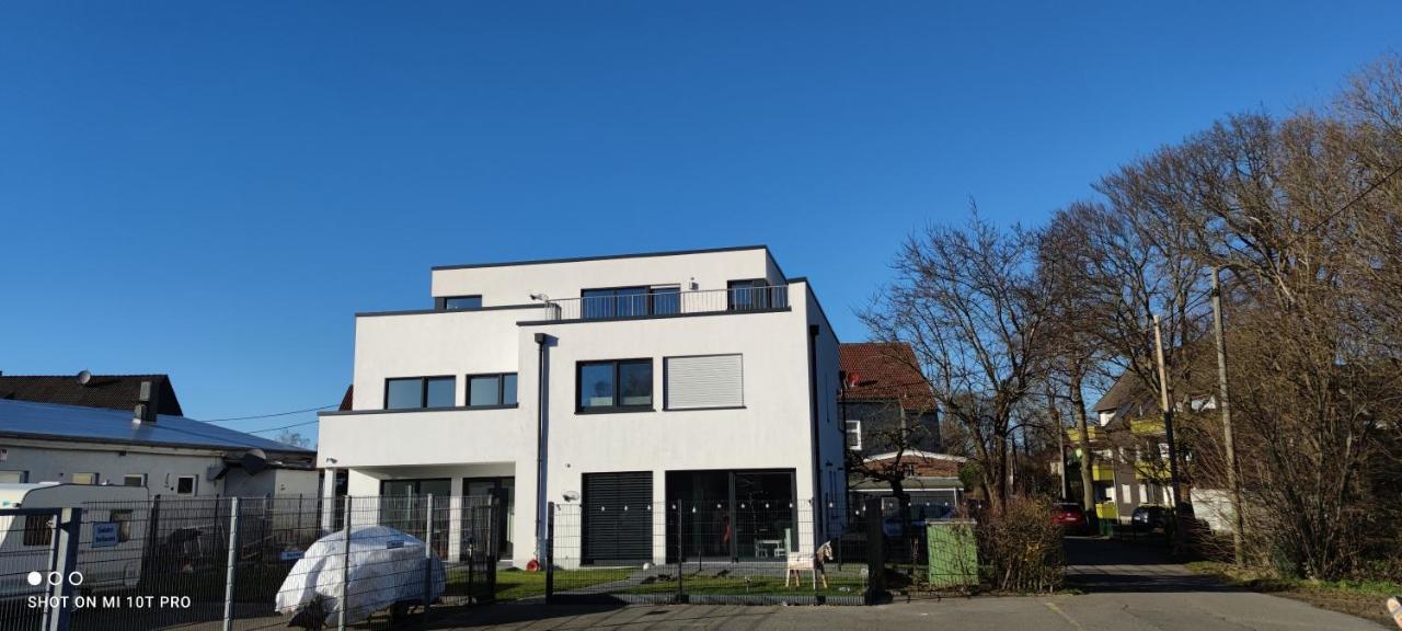 Neue Doppelhaushaelfte Mit Terrasse, Balkon Und Garten Remscheid Exterior foto